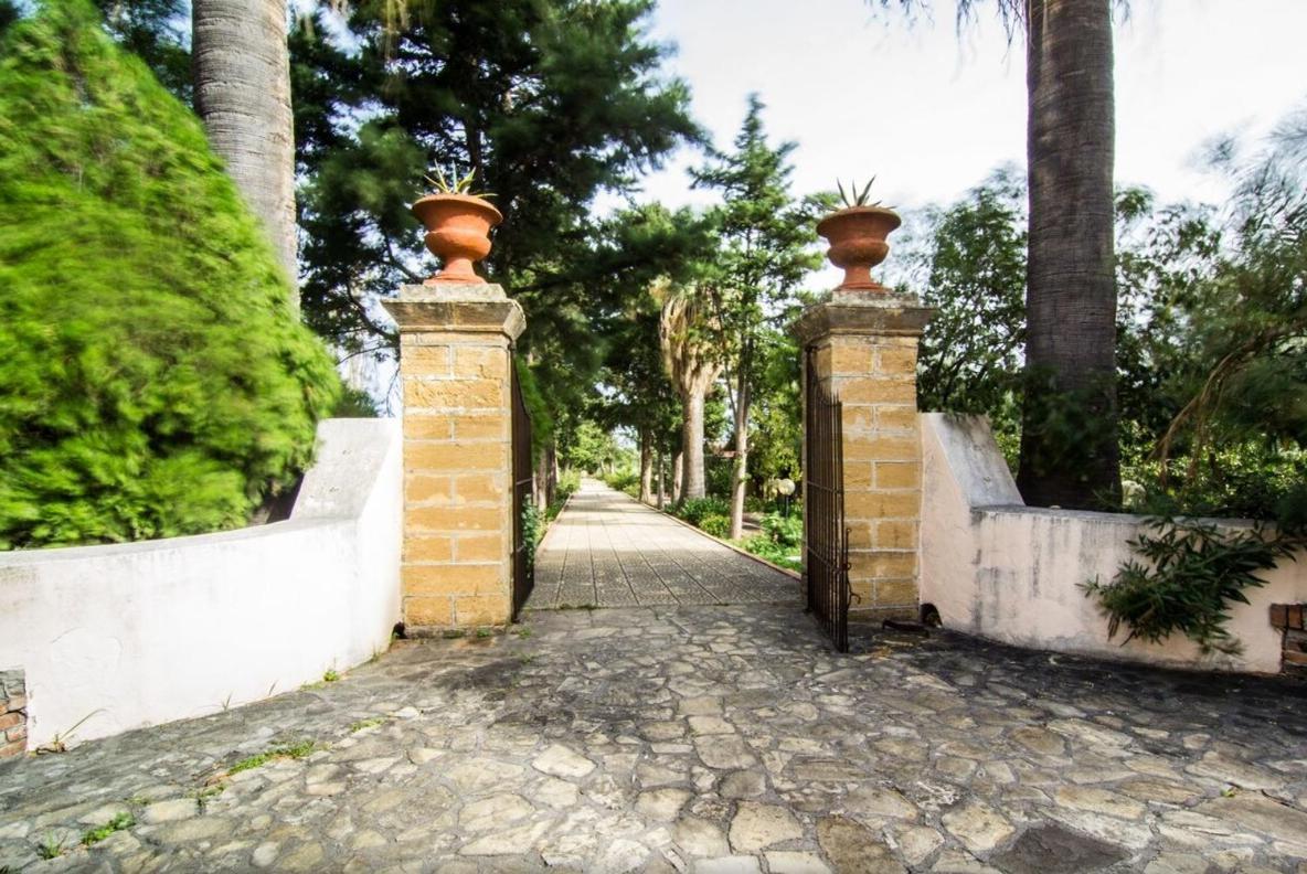 Ah Premium Borgo Torre Artale Trabia Exterior foto